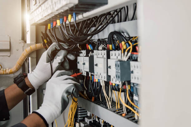 Best Electrical Outlet Repair  in East Bethel, MN